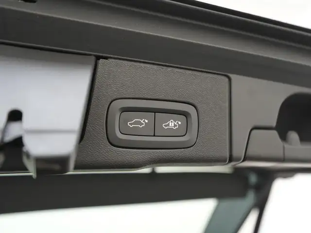 Volvo XC60 view 30