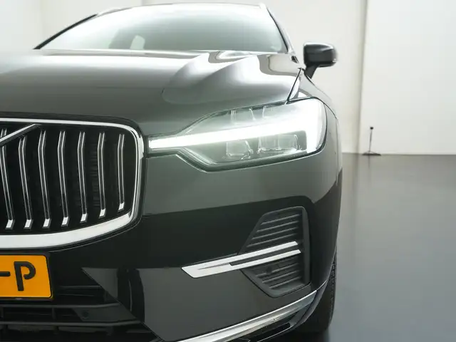 Volvo XC60 view 25