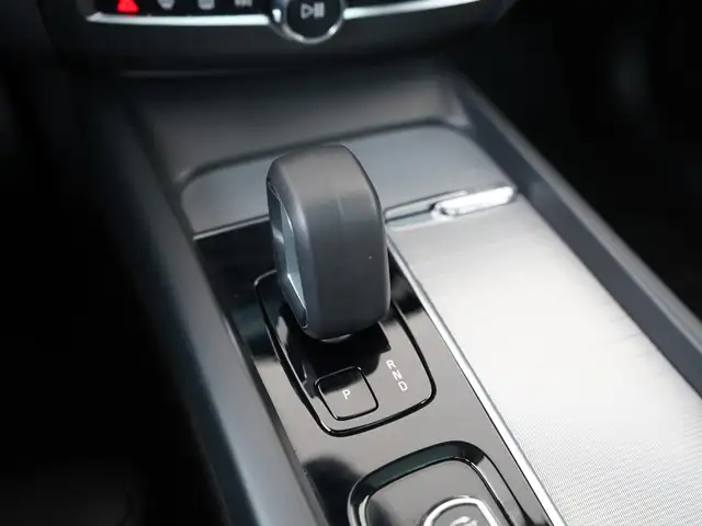 Volvo XC60 view 12