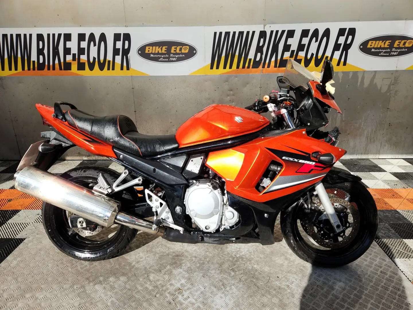 Suzuki GSX 650 - 1