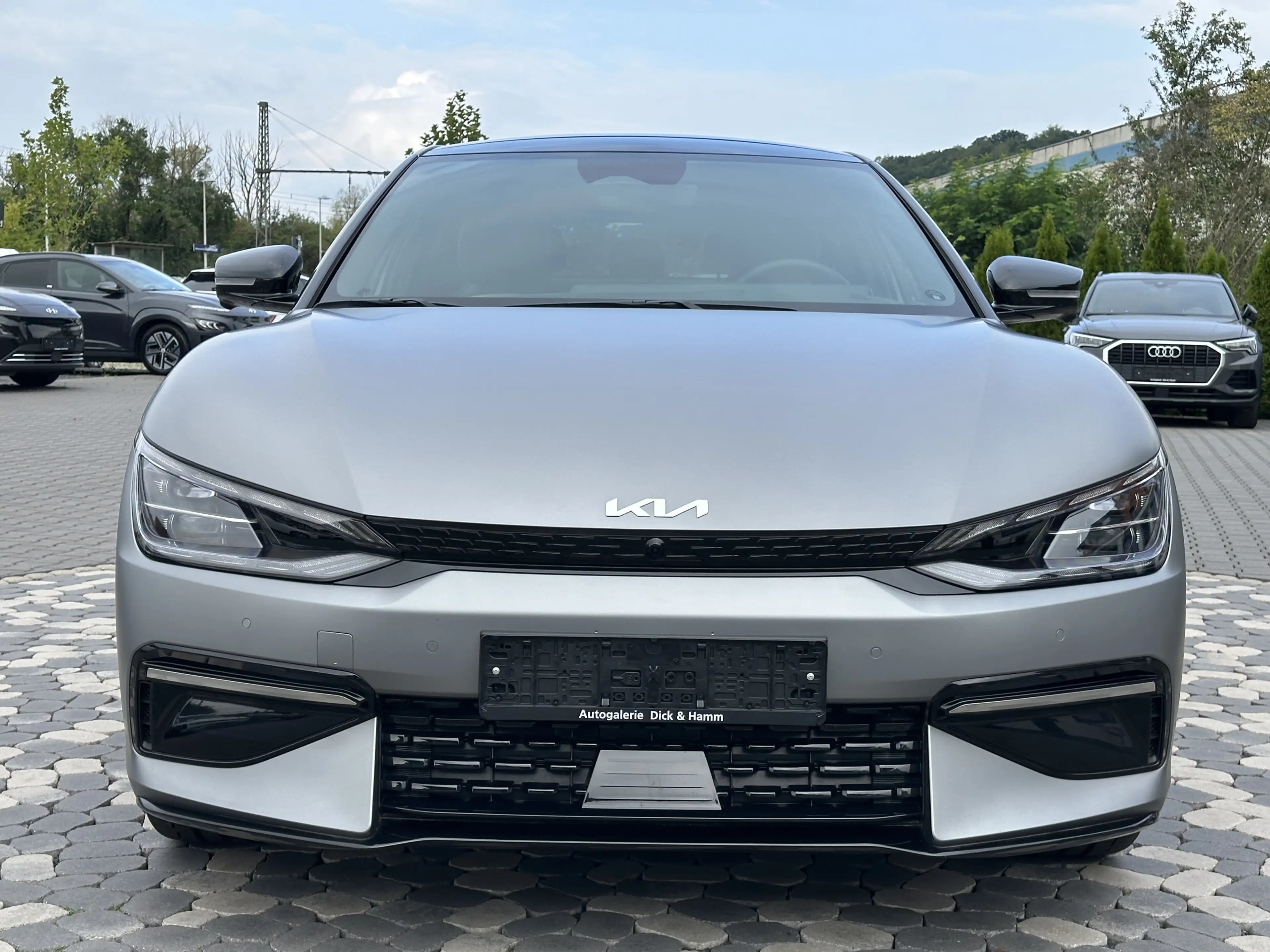 Kia EV6 GT-Line 4WD LED PANO HUD MEMO 360° 77KWh 20 — photo 3