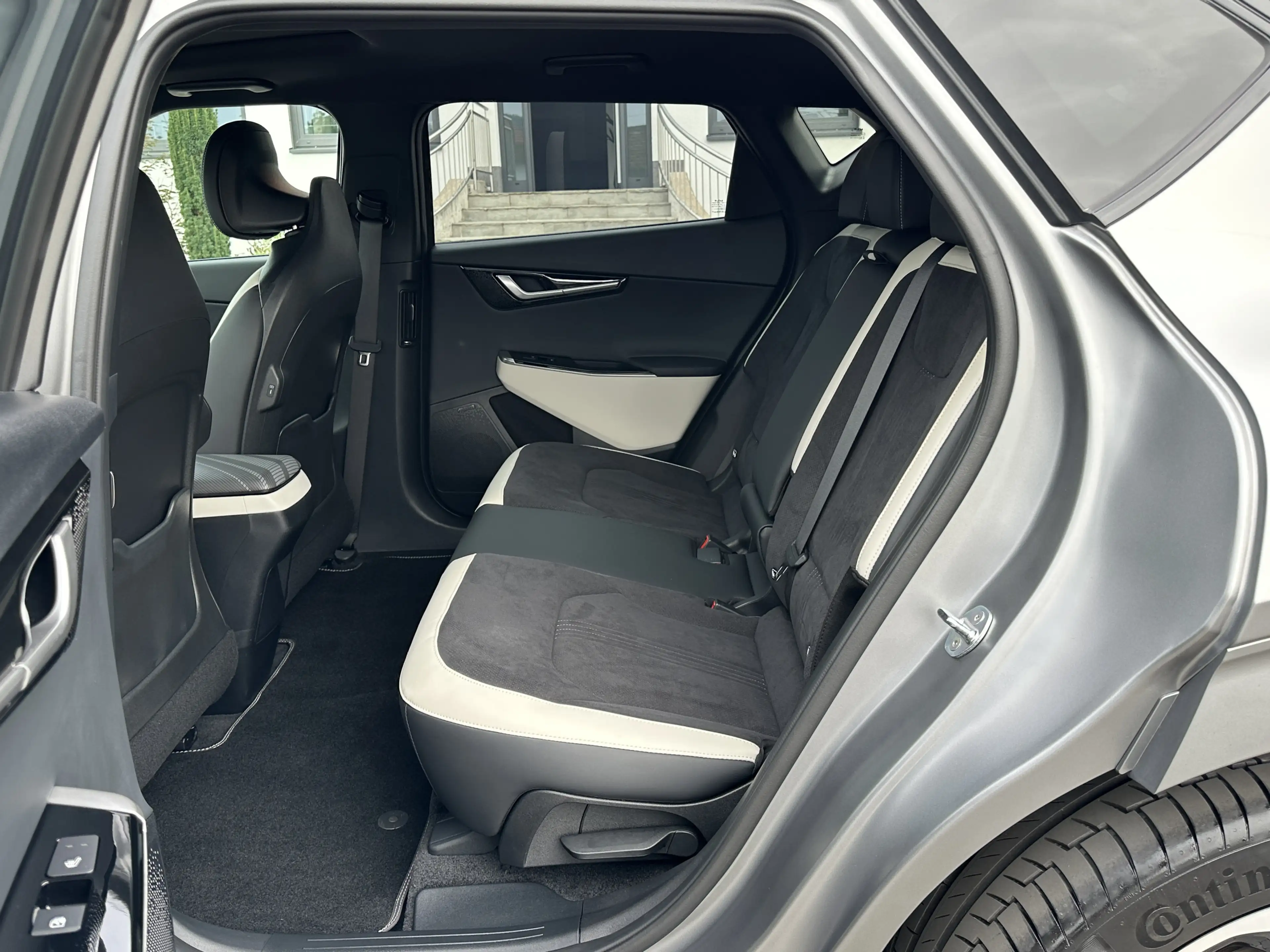 Kia EV6 GT-Line 4WD LED PANO HUD MEMO 360° 77KWh 20 — photo 12