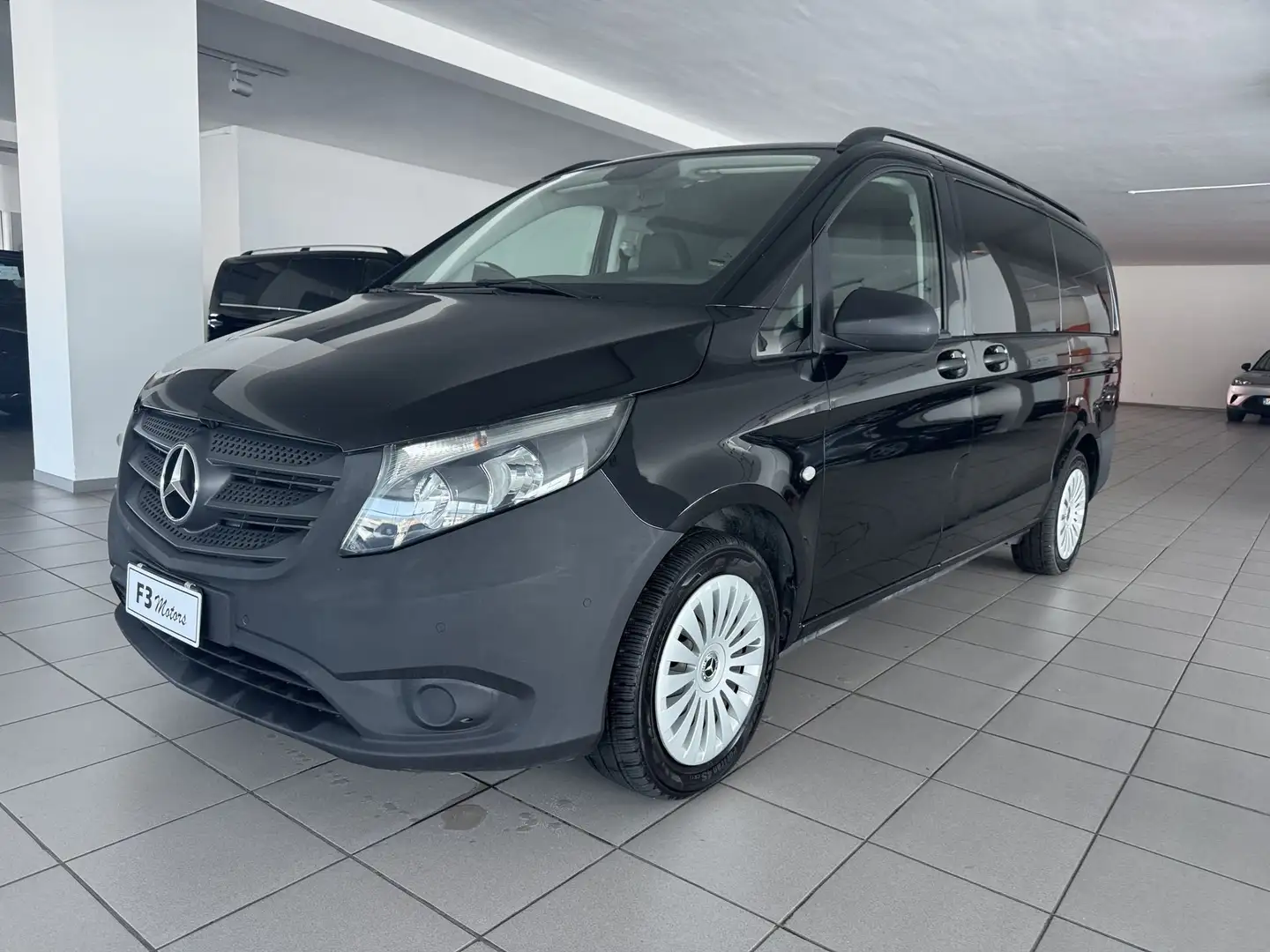 Mercedes-Benz Vito 2.0 116 CDI PC-SL Tourer Pro Long Nero - 1