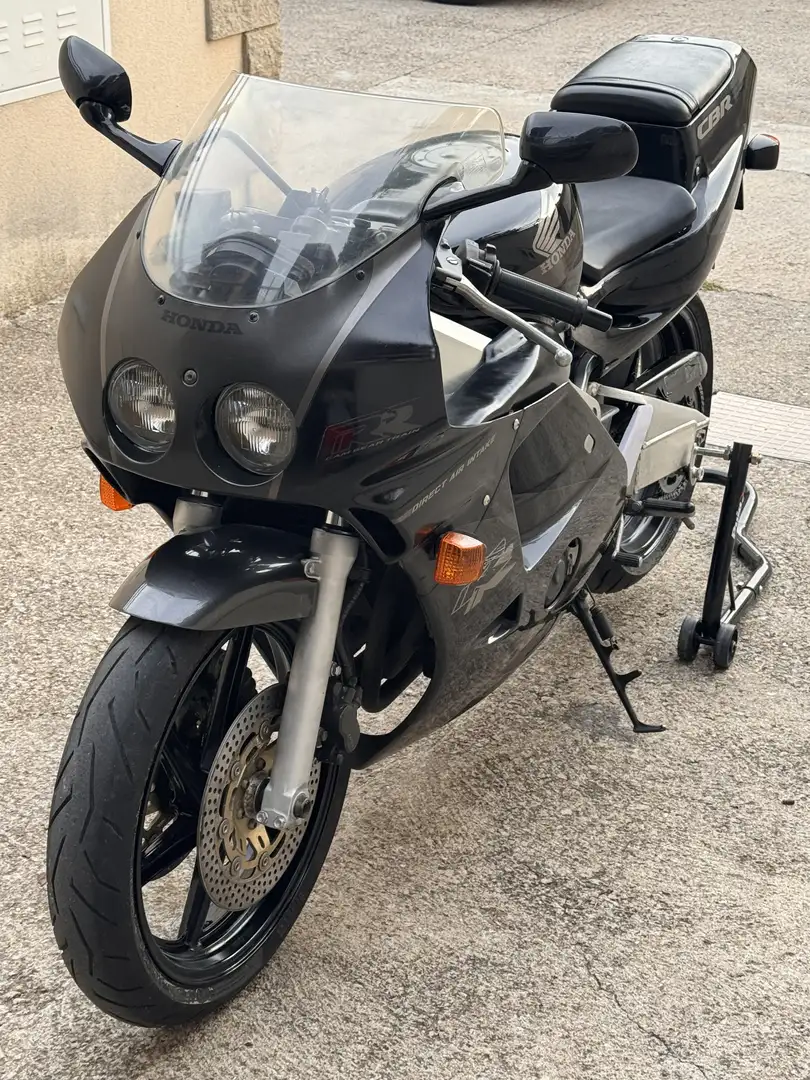Honda CBR 250 BLACK EDITION - 1
