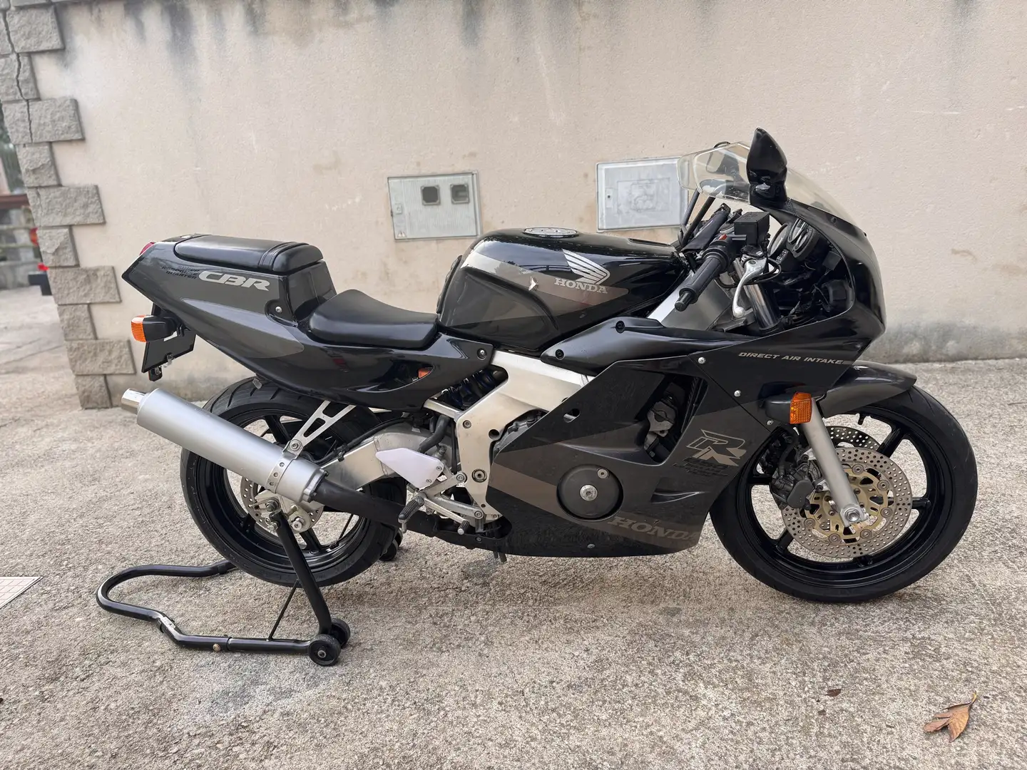 Honda CBR 250 BLACK EDITION - 2