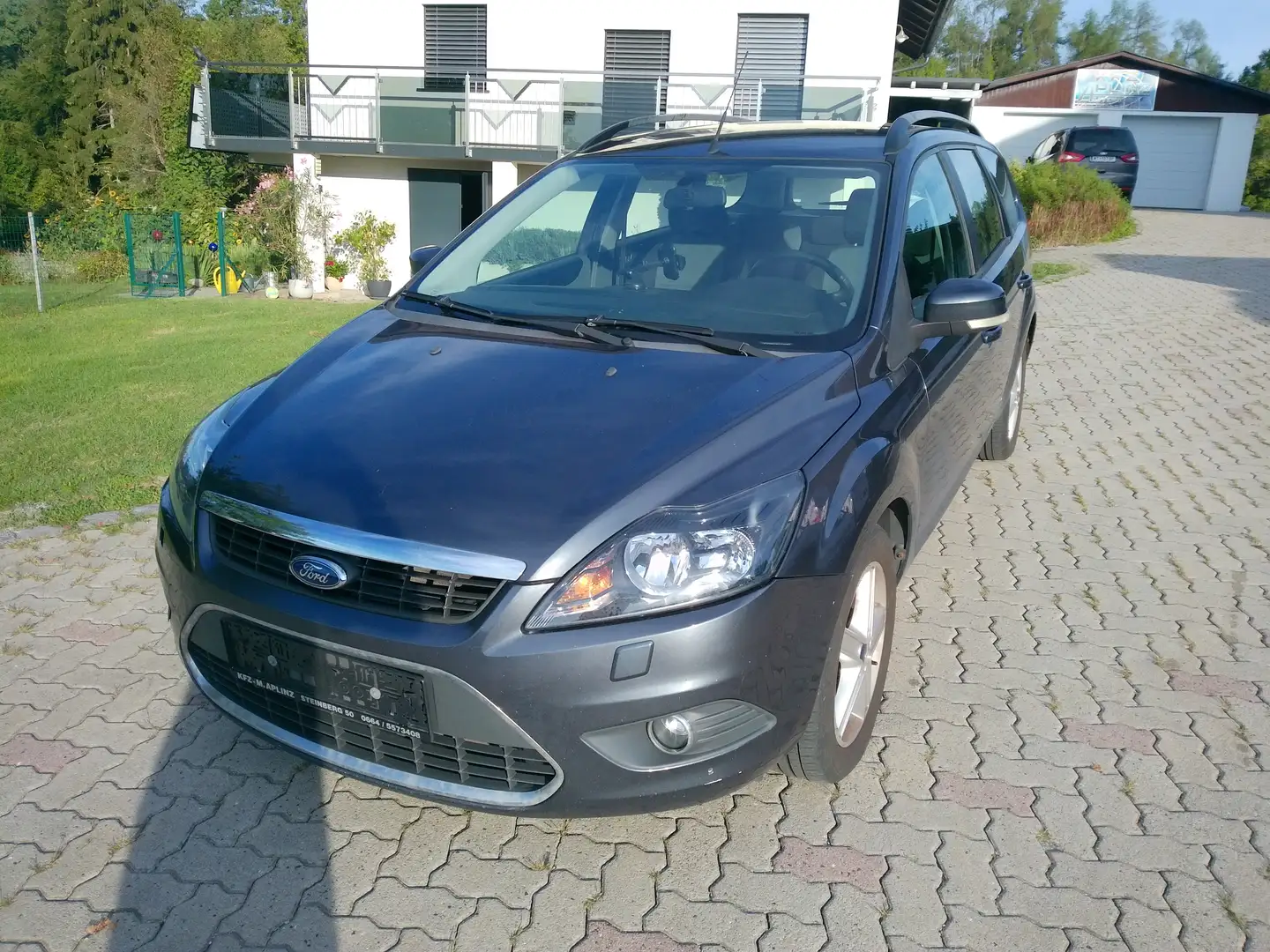 Ford Focus Focus Traveller Ecosport 1,6 TDCi ! Pickerl neu ! Grau - 1