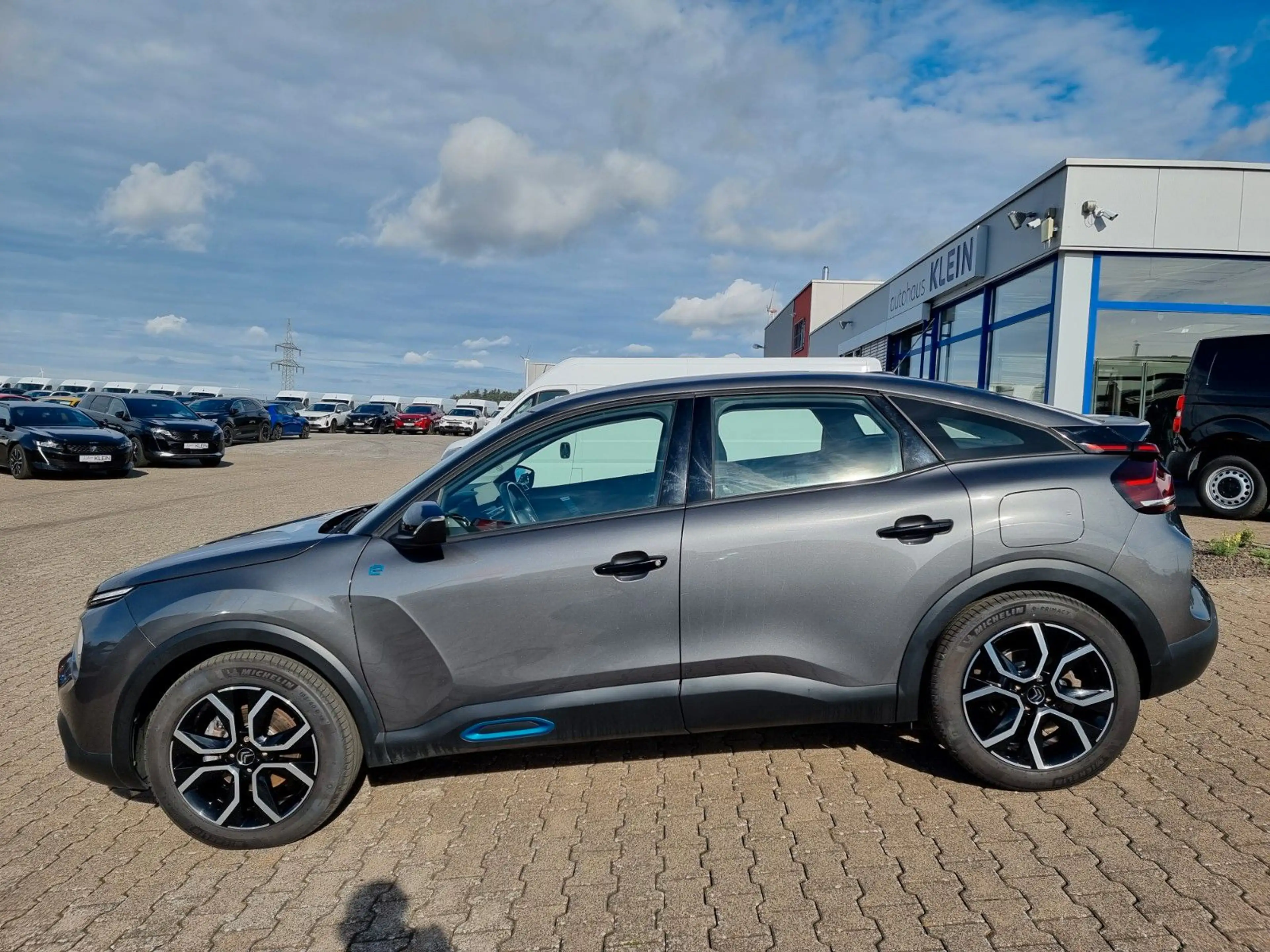 Citroen C4 e-C4 Feel Elektro *NAVI*DAB*SHZ*LHZ*PDC*KAMERA* — photo 3