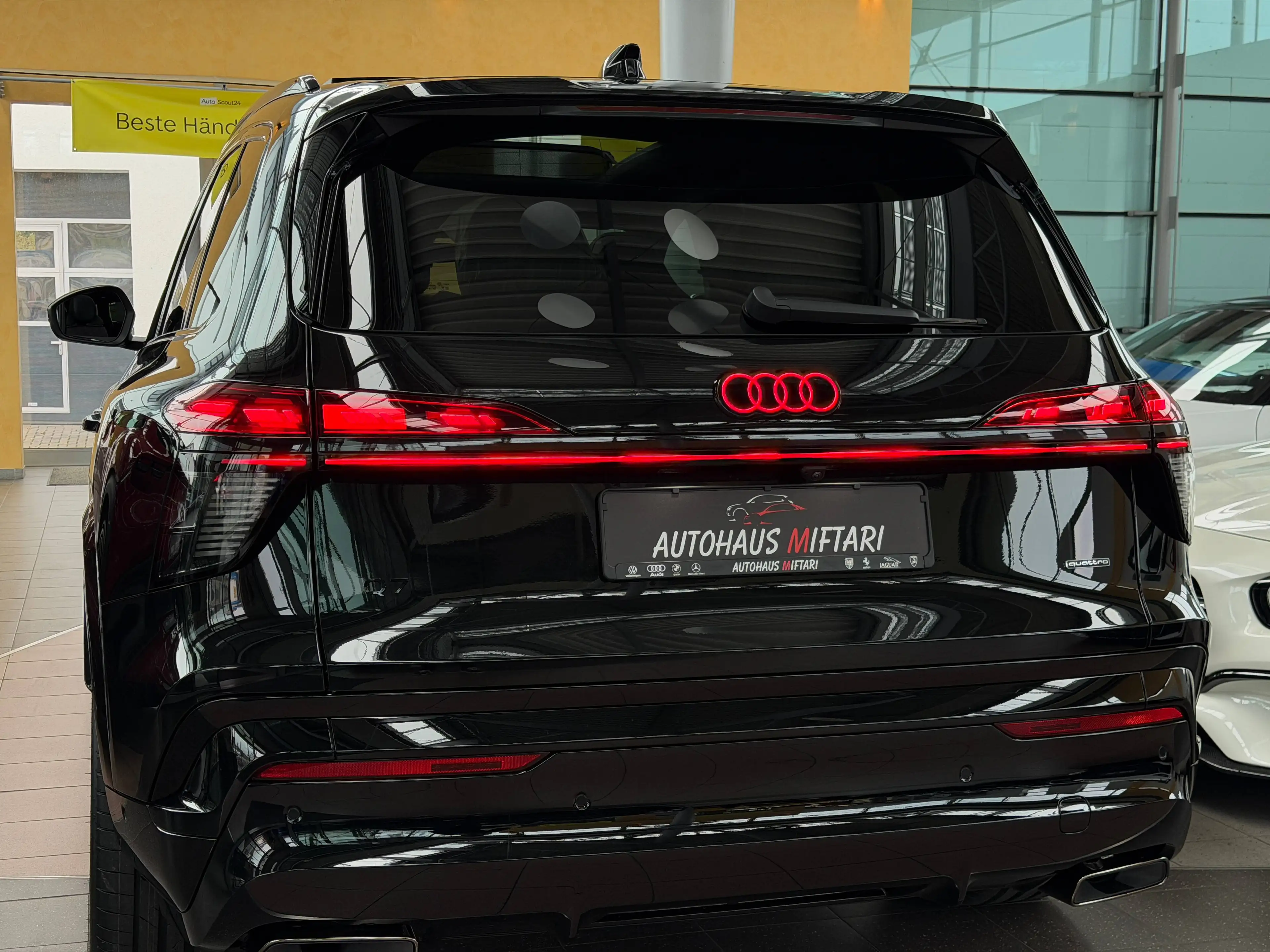 Audi Q7 3.0 TDI S line Tech Pro Pano Luft B&O HUD 23" — photo 13