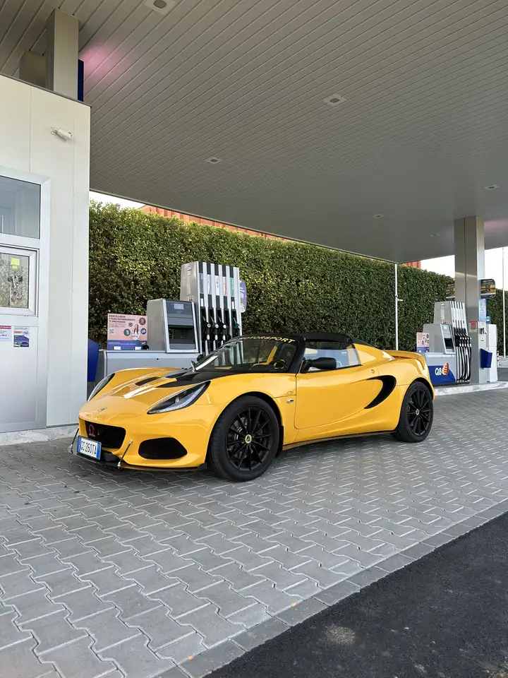 Lotus Elise 2021