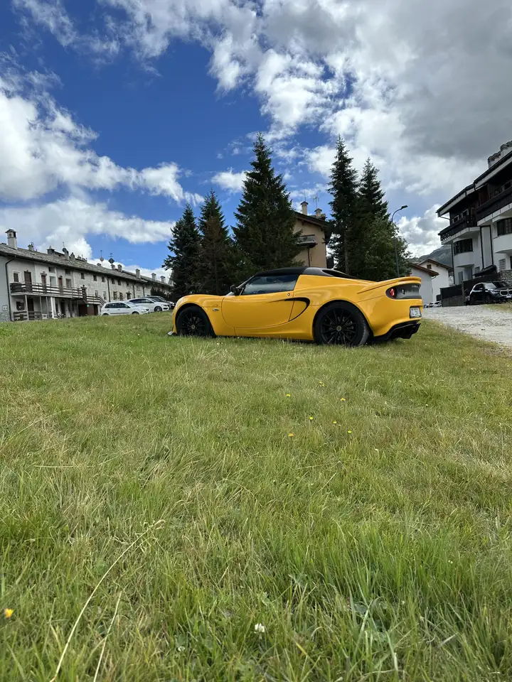 Lotus Elise 2021