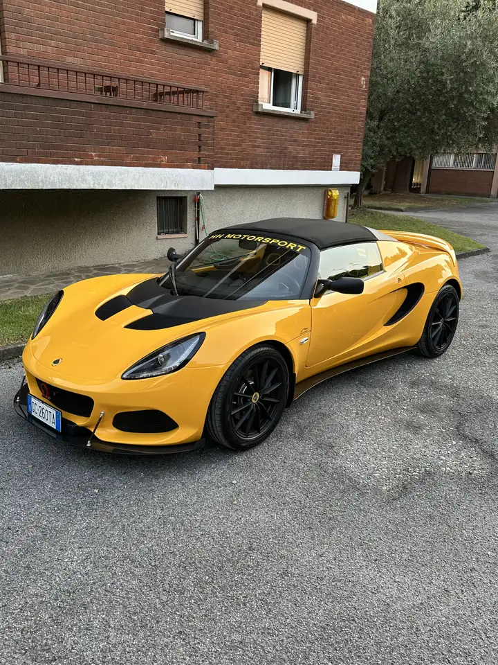 Lotus Elise 2021