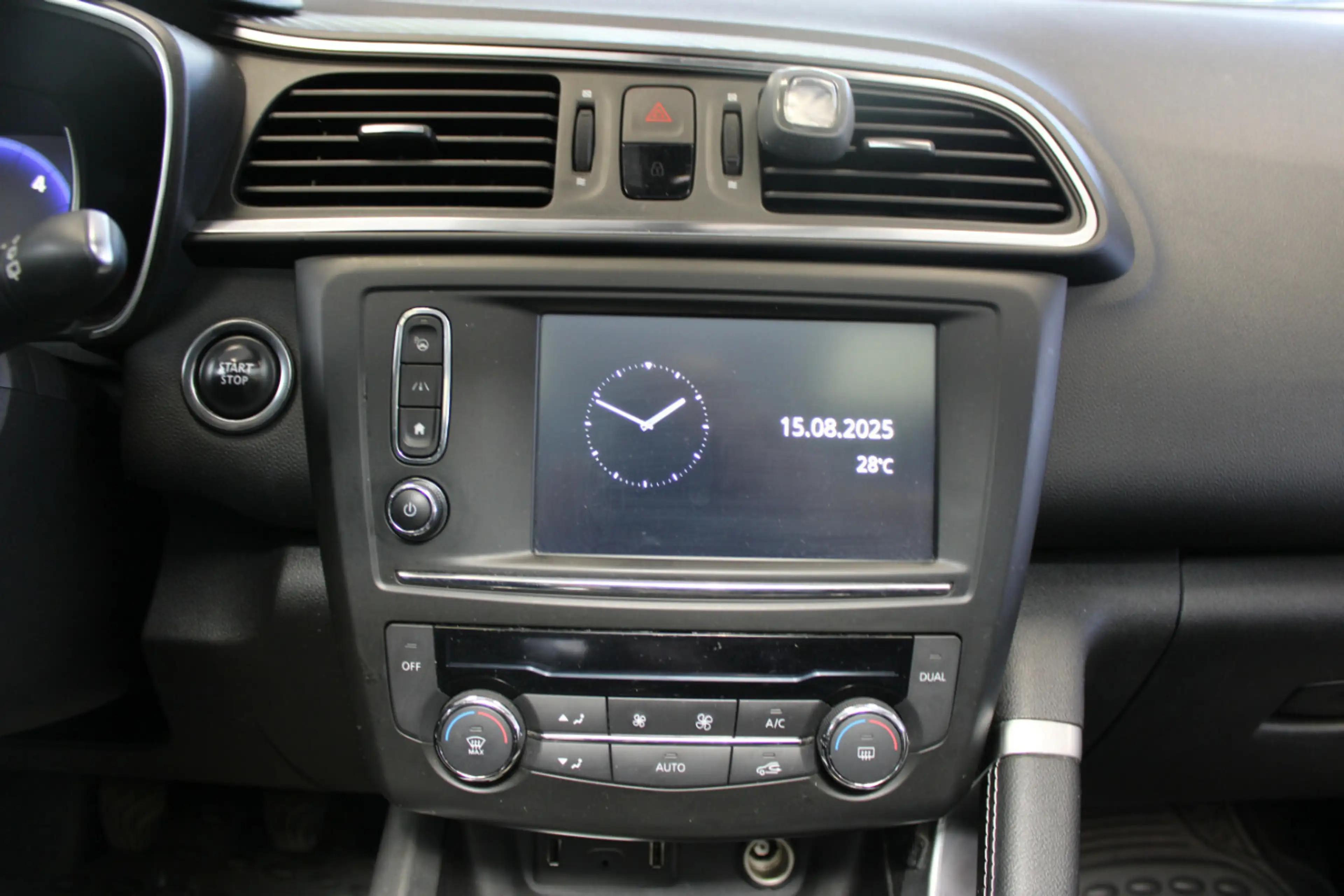Renault Kadjar dCi 130 Bose Edition — photo 10