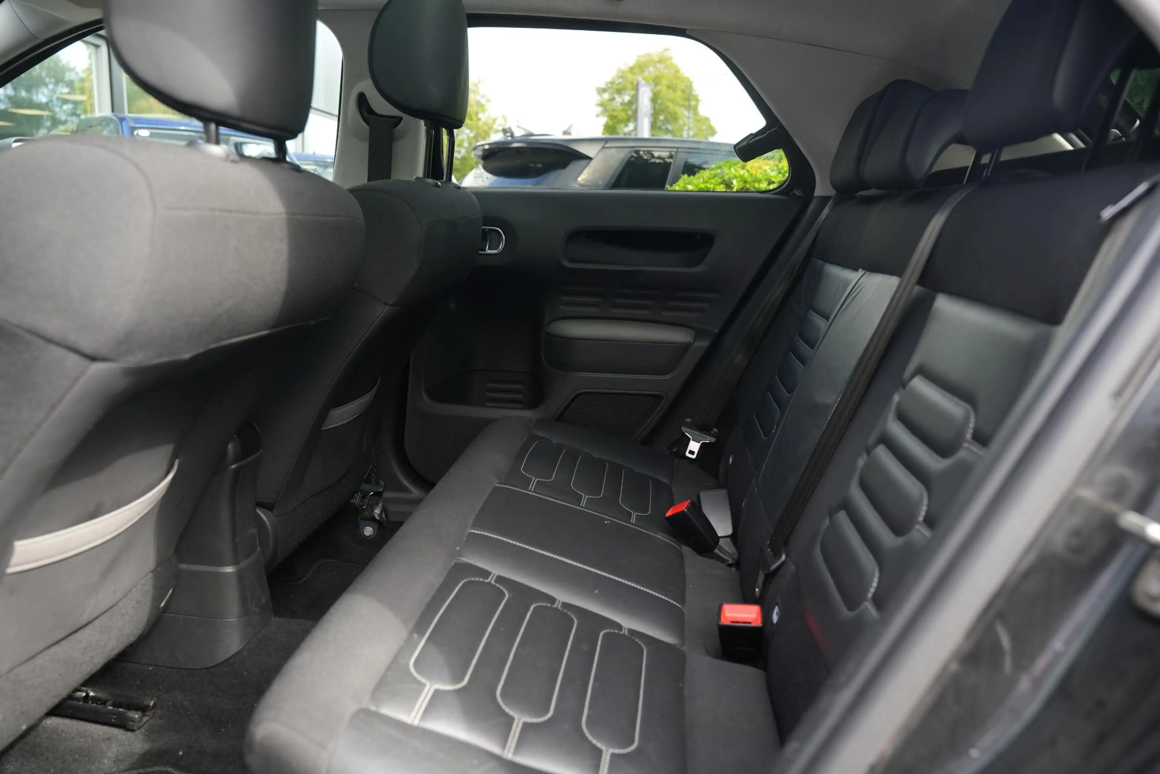 Citroen C4 Cactus 1.2 PureTech Business Plus — photo 6