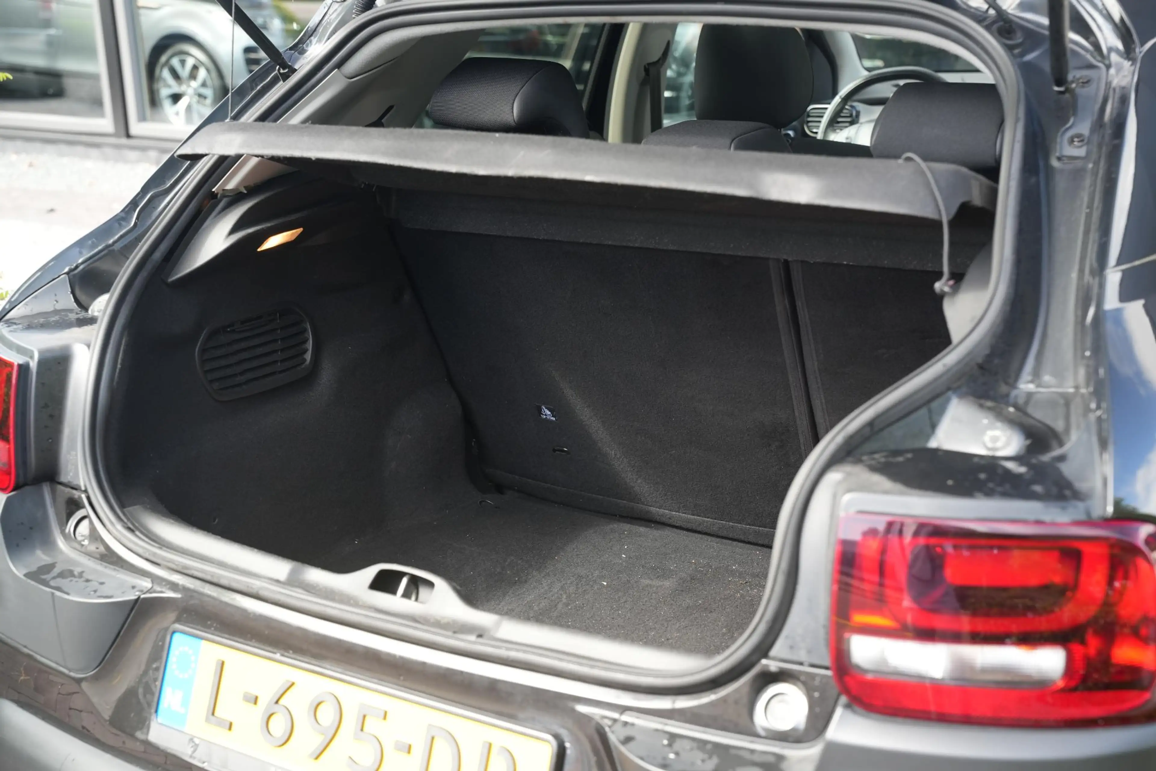 Citroen C4 Cactus 1.2 PureTech Business Plus — photo 12