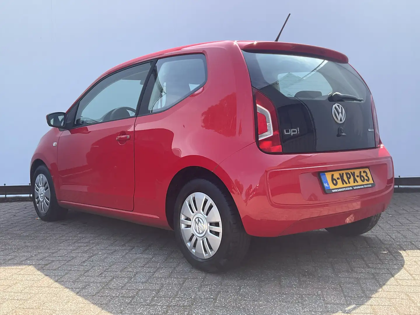 Volkswagen up! 1.0 move up! BlueMotion Airco Elek.Pakket Voll.Ond Rood - 2