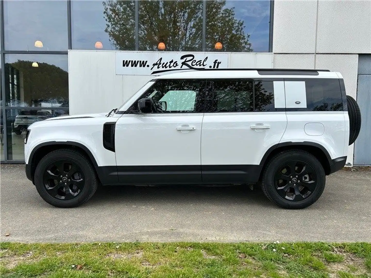 Land Rover Defender 110 P400e PHEV BVA8 S Weiß - 2
