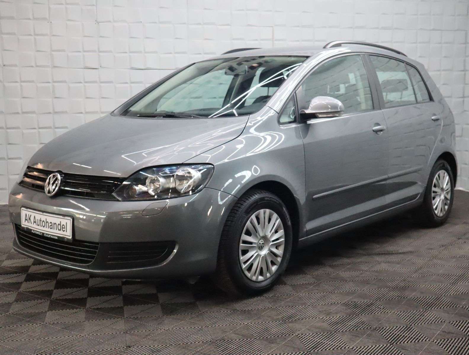 Second hand Volkswagen Golf 1.4