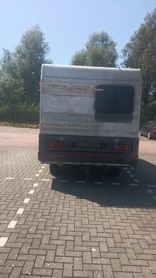 Peugeot J5 kampeerwagen, foto 4