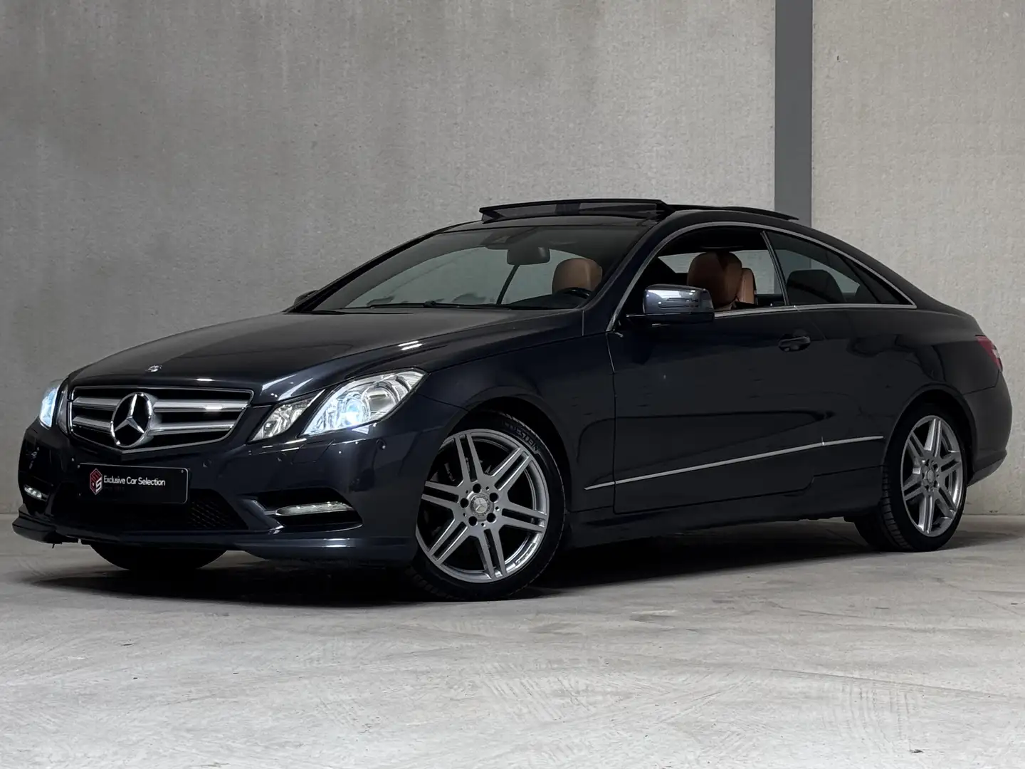 Mercedes-Benz E 220 CDI DPF Coupe BlueEFFICIENCY 7G-TRONIC AMG PACK Grijs - 1
