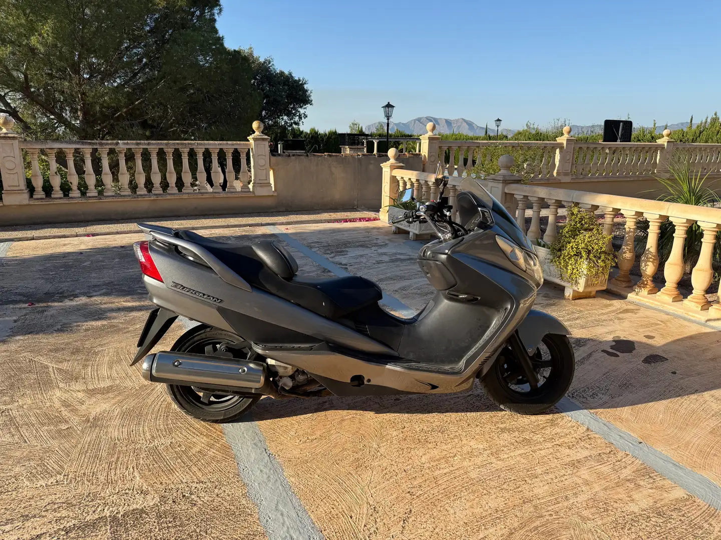 Suzuki Burgman 400 S type Argintiu - 1