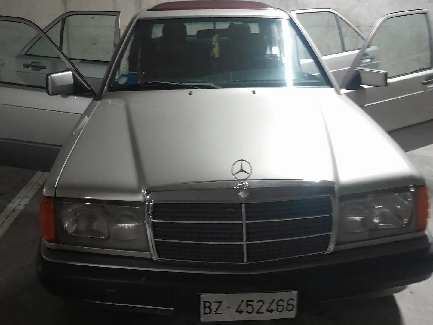 Mercedes-Benz 190 190 2.0 E 122cv Argento - 1