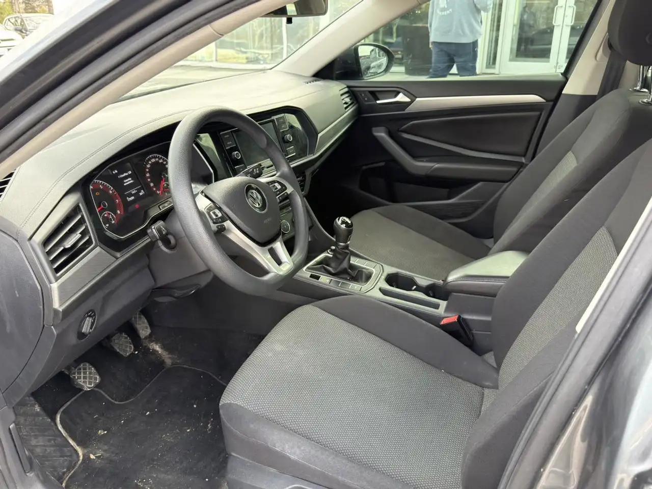Volkswagen Jetta снимка Volkswagen Jetta