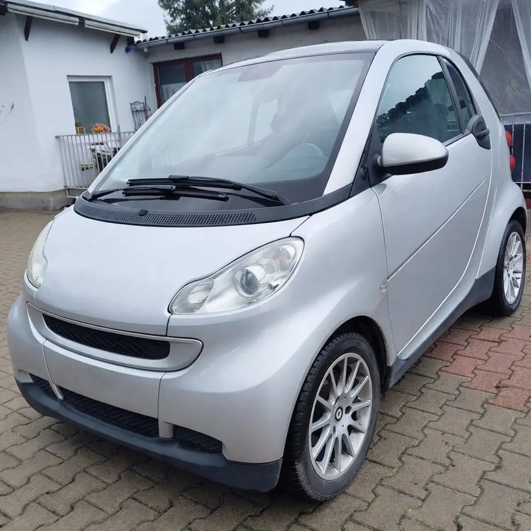 smart forTwo CDI 33 kW (451.300) Grau - 2
