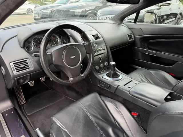 Aston Martin Vantage view 4
