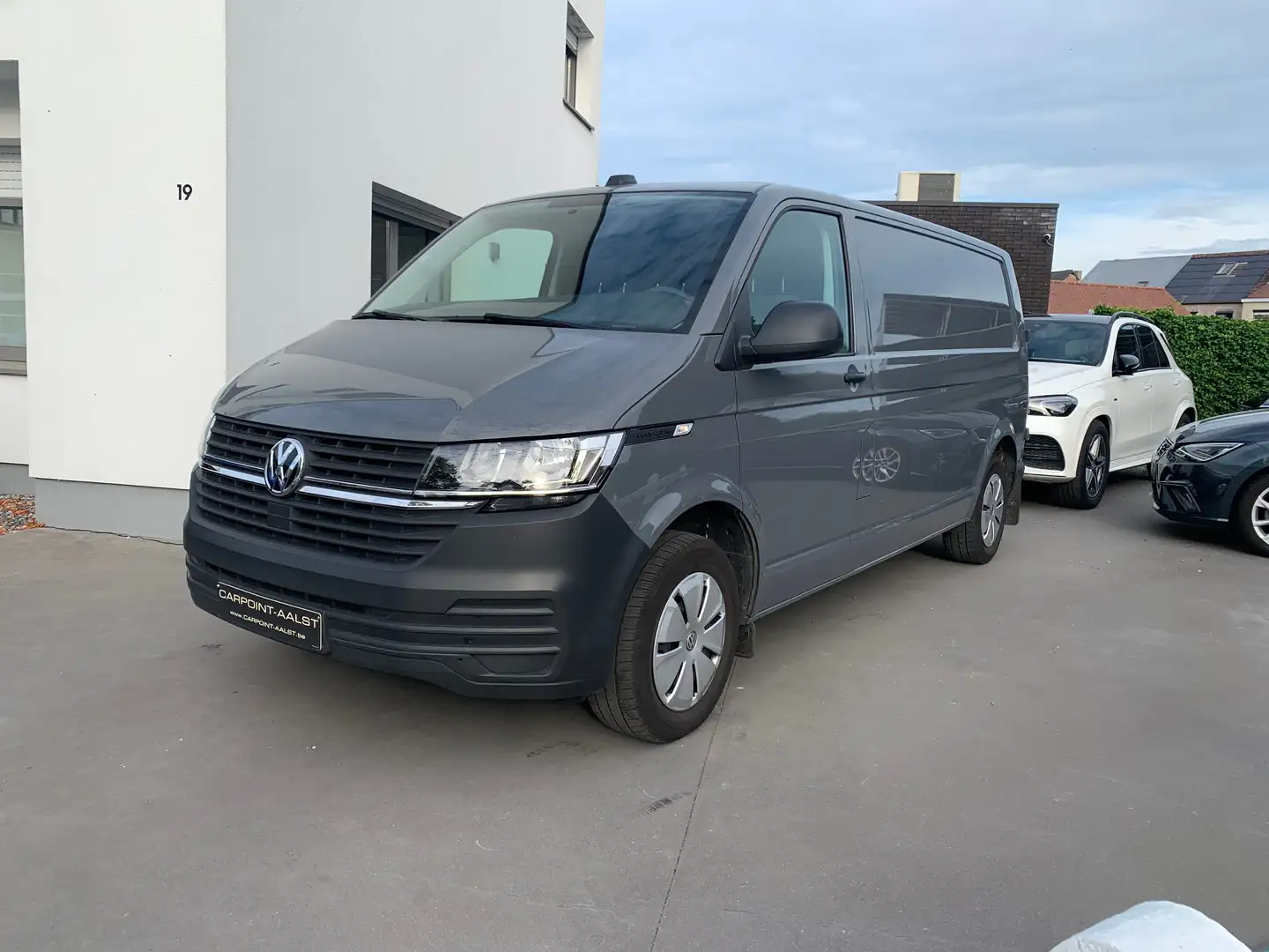 Volkswagen Transporter L-TW TDI Lang DSG met garantie Gris - 2