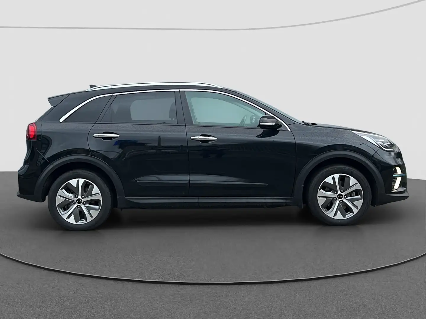 Kia e-Niro ExecutiveLine 64 kWh 100% SOH | Leder | Stoelvent Noir - 2