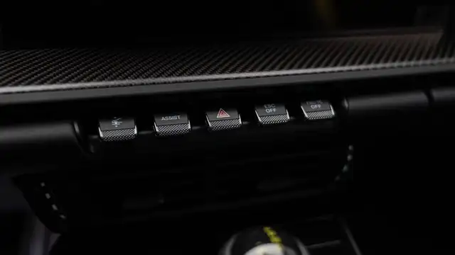 Porsche 911 view 10
