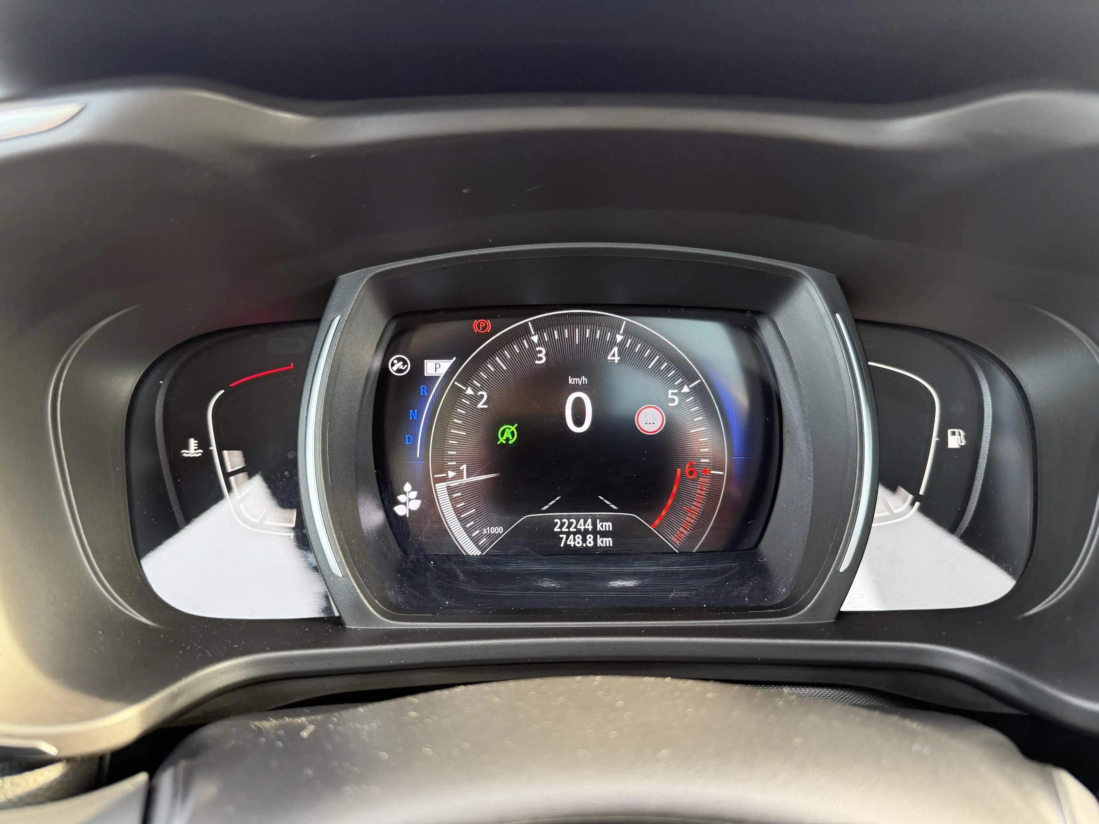 Renault Kadjar black edition — photo 13