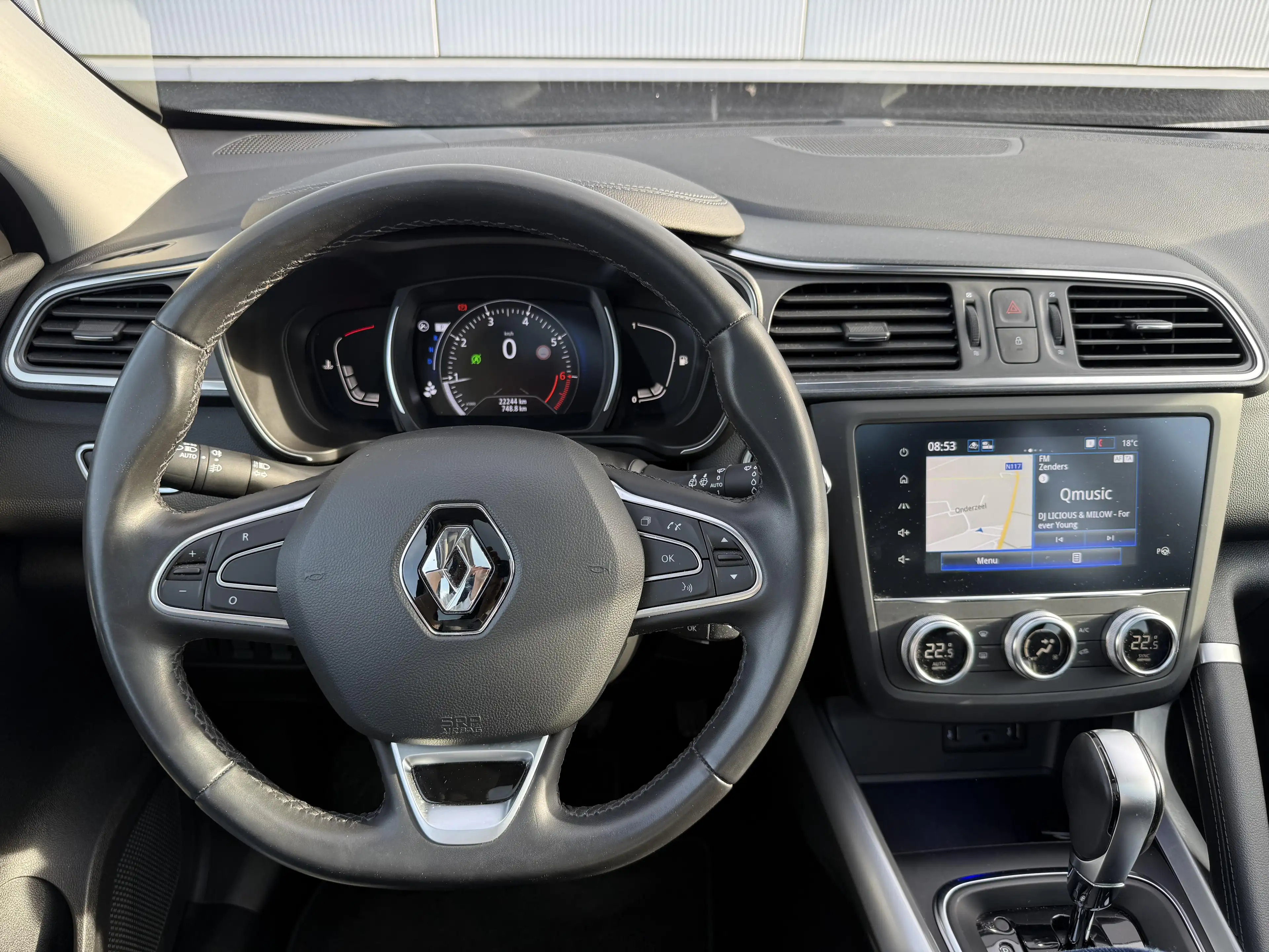 Renault Kadjar black edition — photo 12