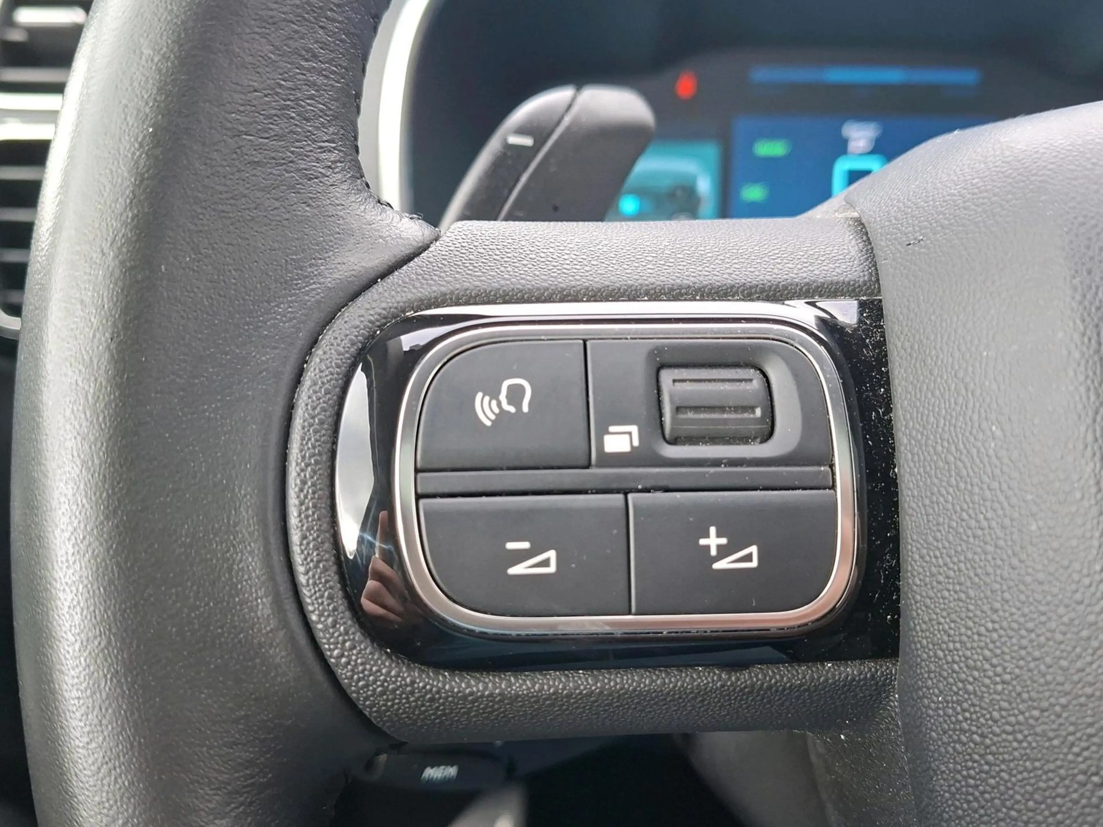 Citroen C5 Shine Pack Plug-In Hybrid 225 EAT8 — photo 14