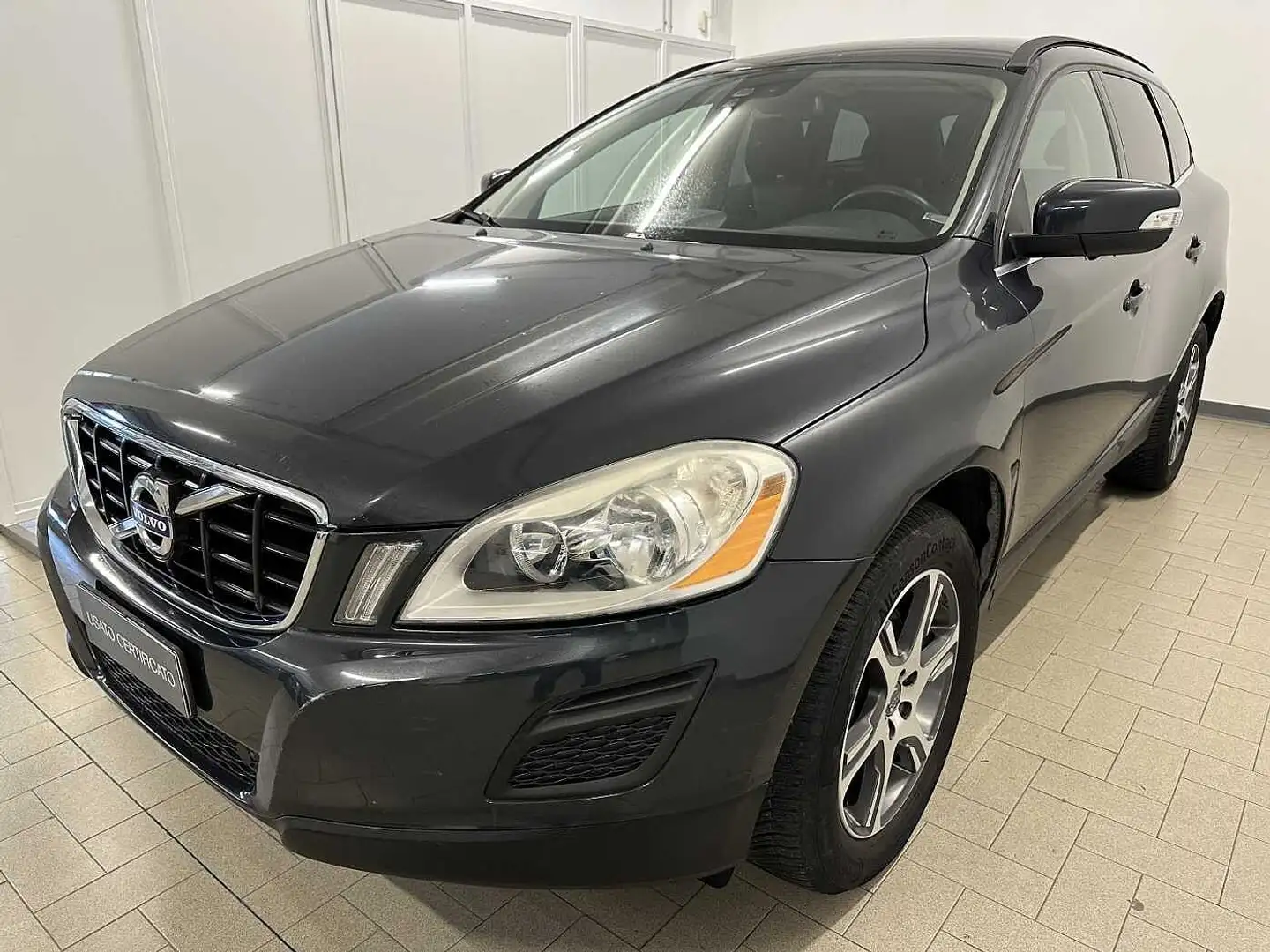 Volvo XC60 D3 MOM GEAR Gris - 1