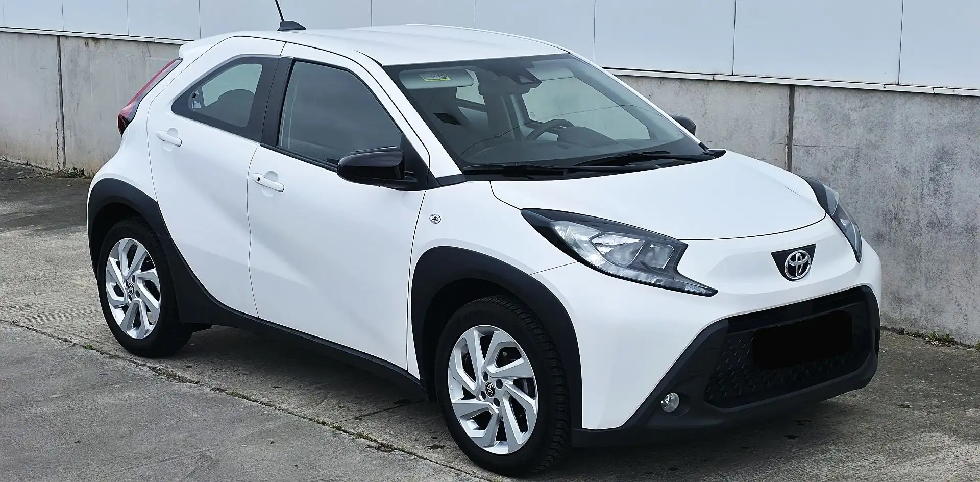 Toyota Aygo X Aygo X Automatik Garantie Keyless Alu Sitzheizung Weiß - 2
