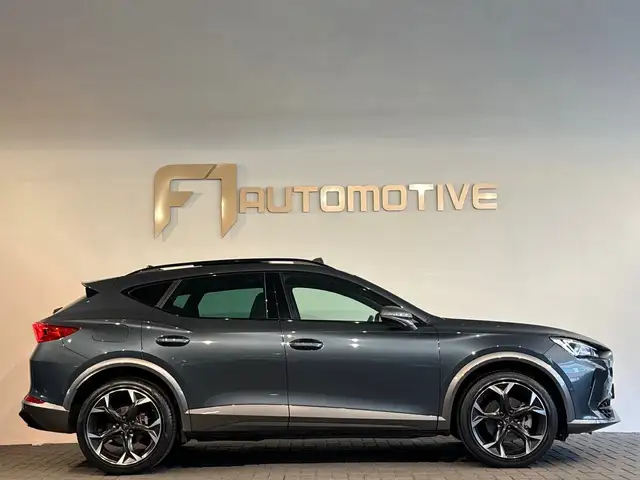 Cupra Formentor view 10