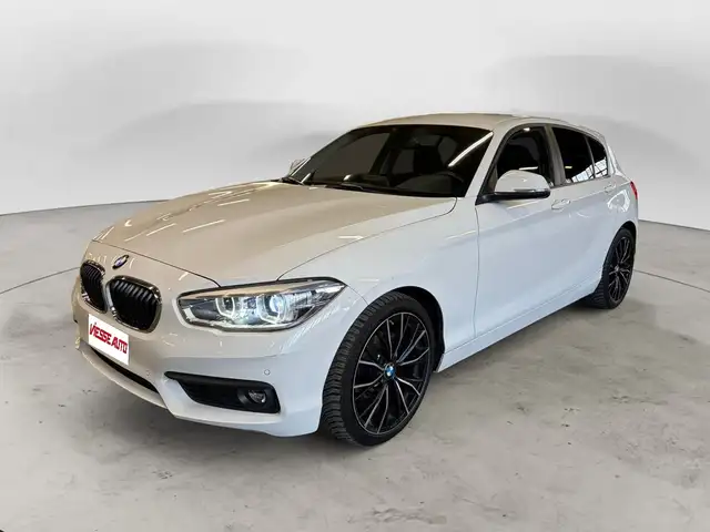BMW 116 116d Sport 5p auto