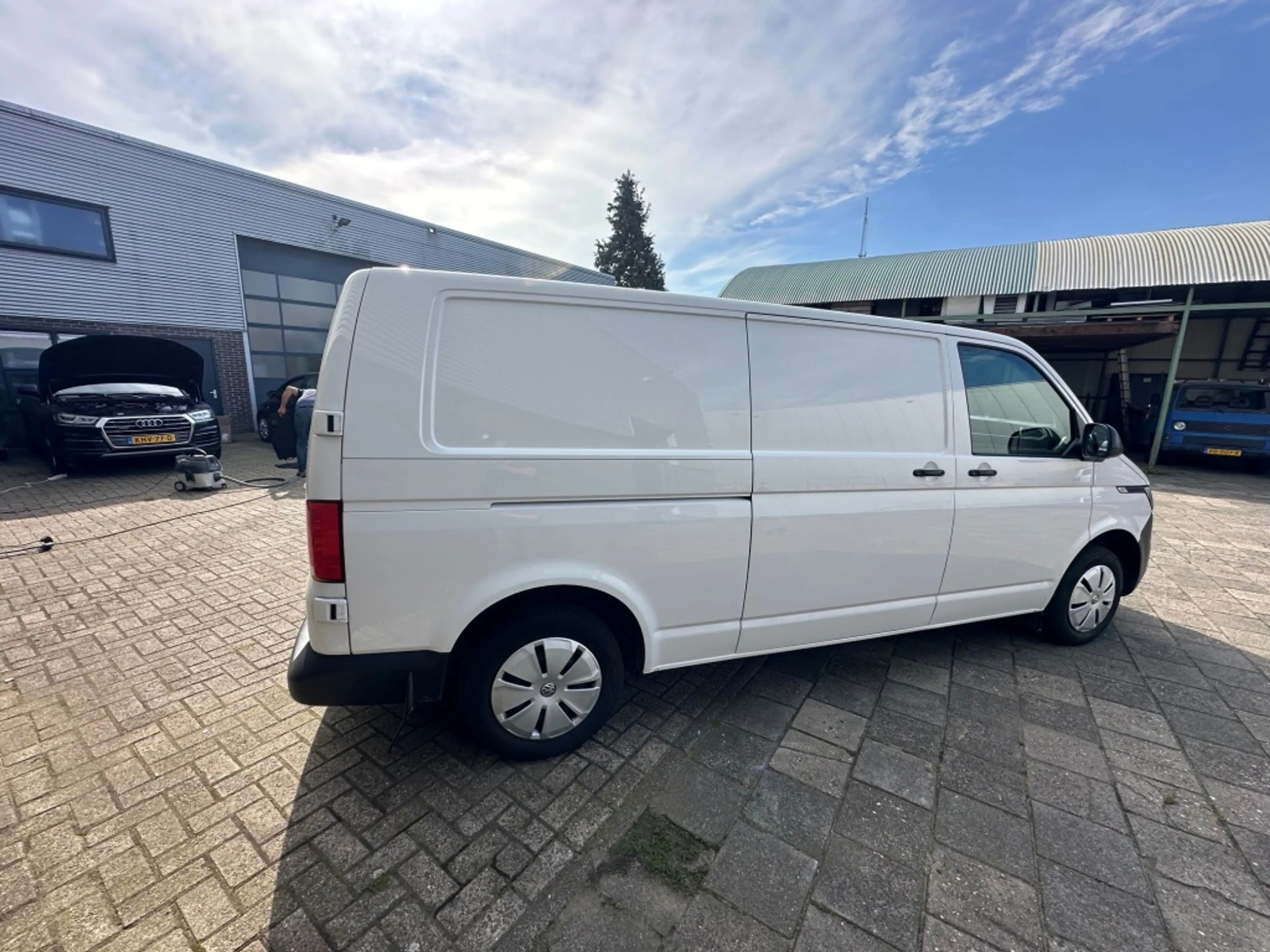 Volkswagen Transporter 2.0 TDI L2H1 150pk, 6-bak, Bijrijdersbank — photo 3