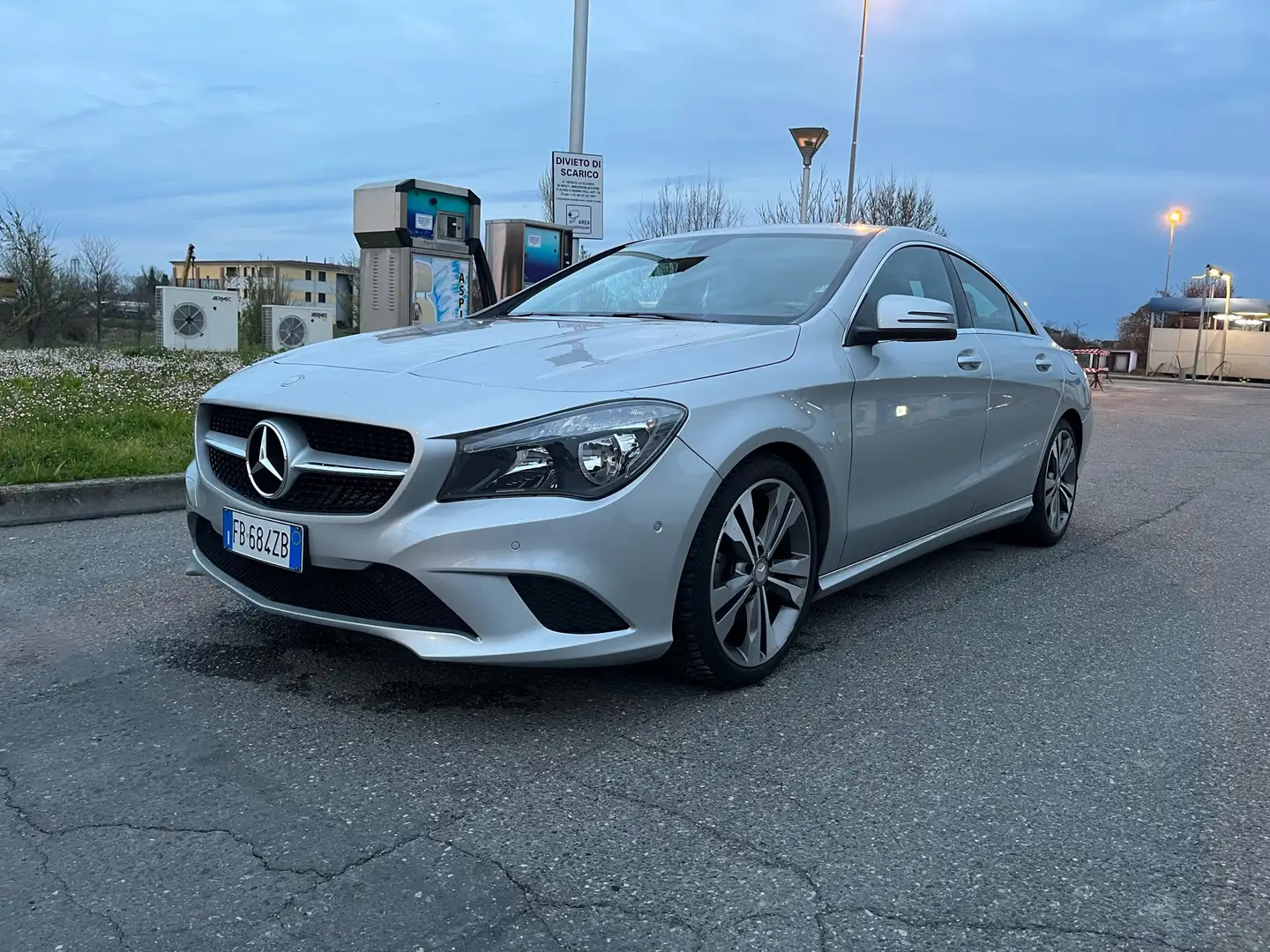 Mercedes-Benz CLA 180 C117 Executive - 1
