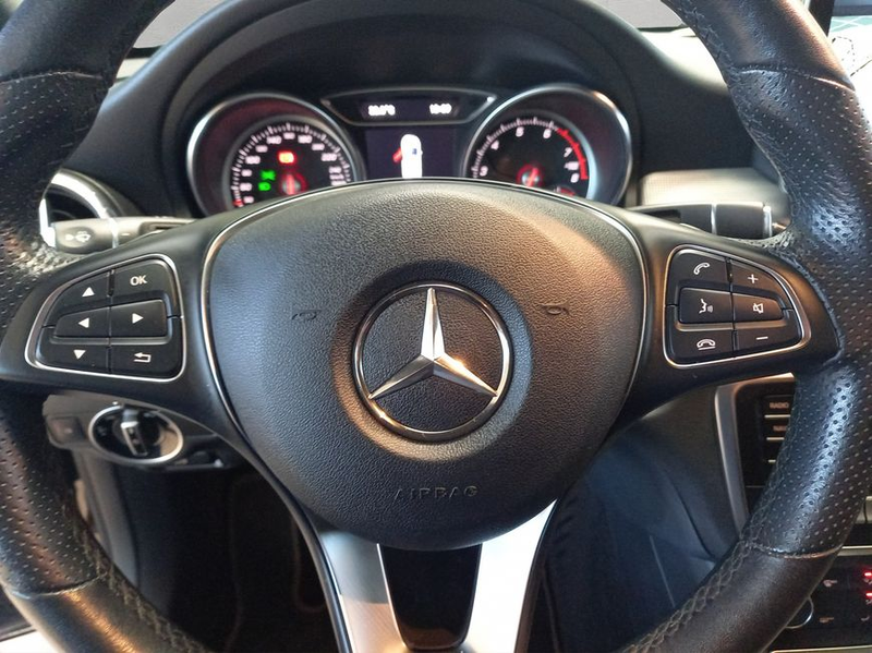 Mercedes-Benz CLA 200 CLA — photo 9