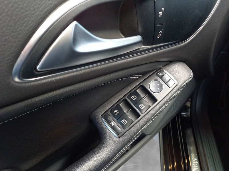 Mercedes-Benz CLA 200 CLA — photo 13