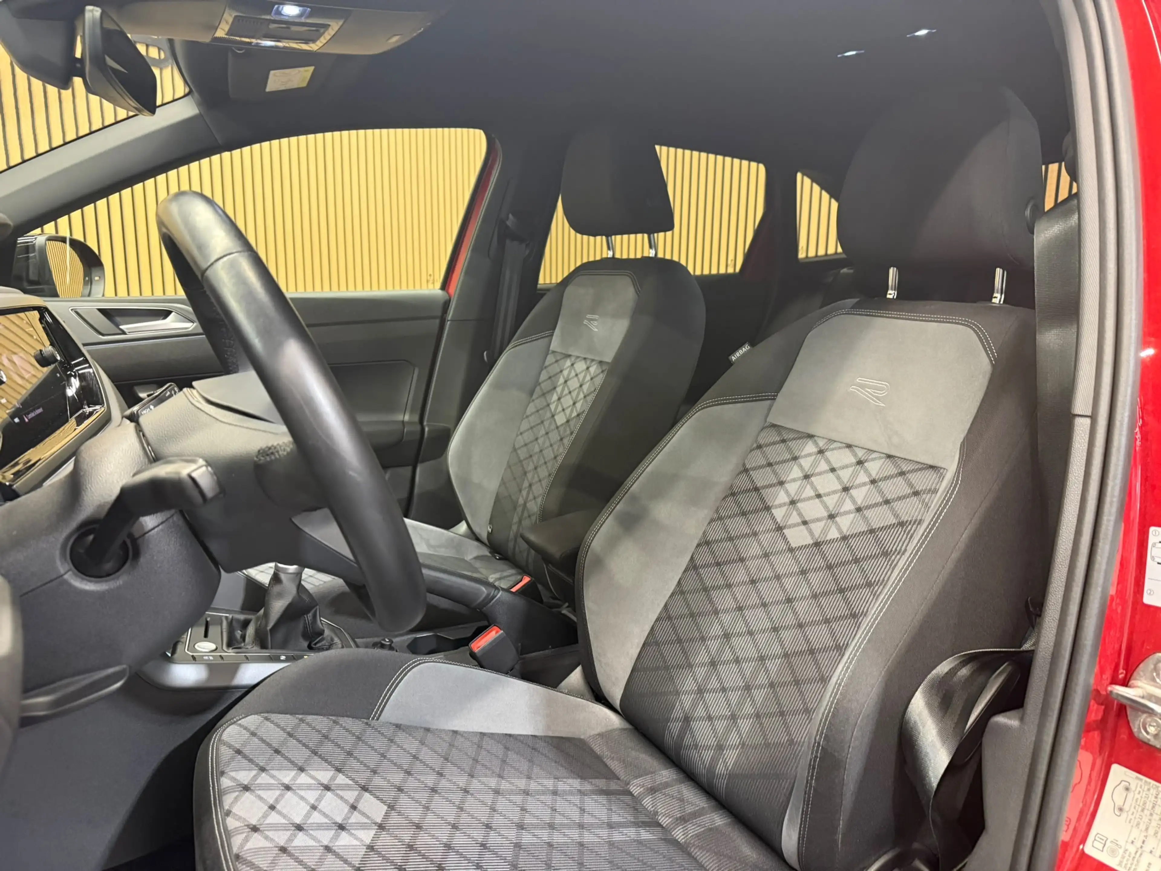 Volkswagen Taigo 1.0 TSI R-Line OPF R-Line * GARANTIE 12 MOIS * 1ER PROP * — photo 14