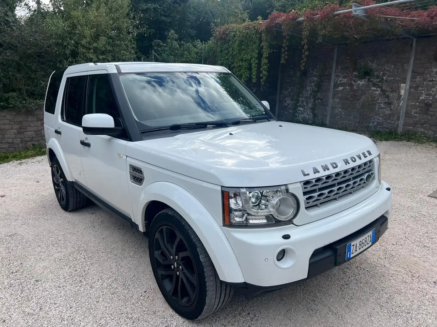 Land Rover Discovery 3.0 Diesel SE 245 CV 7 posti Beyaz - 1