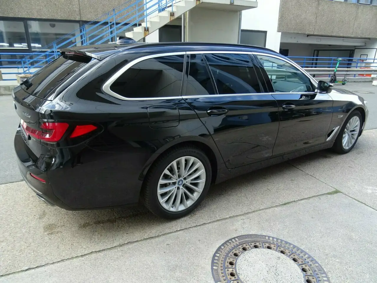 BMW 530 530e xDrive Tour LuxuryLine Autom,AHK,Leder,ACC, миниатюра 15