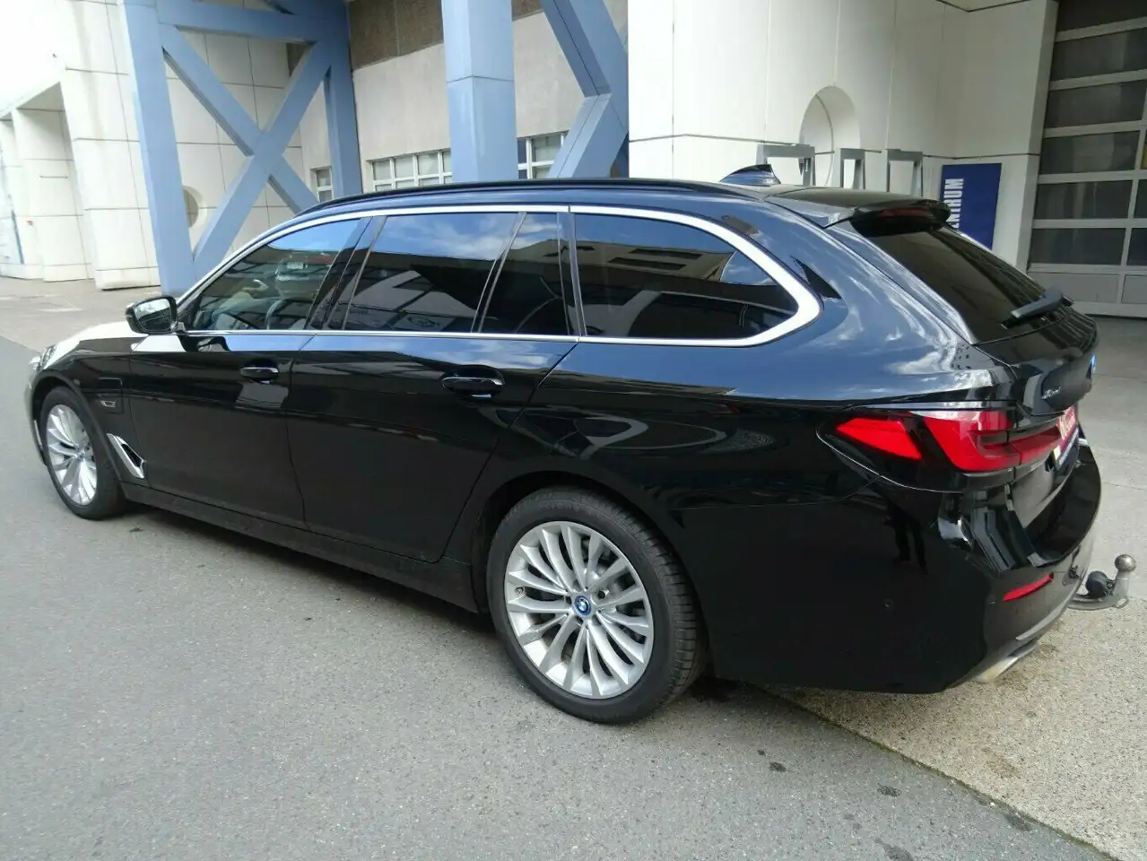 BMW 530 530e xDrive Tour LuxuryLine Autom,AHK,Leder,ACC, миниатюра 17