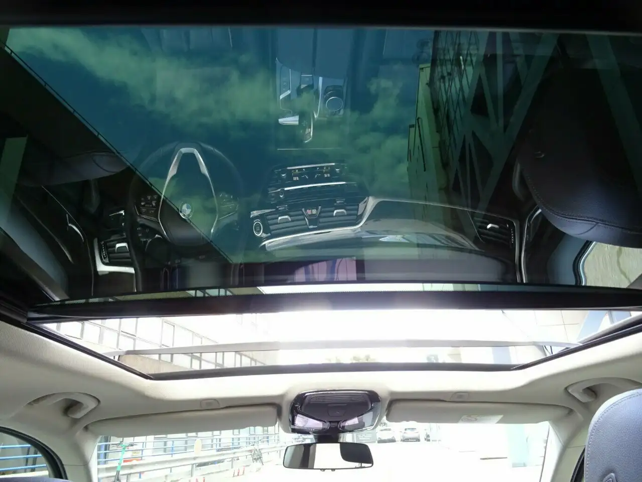 BMW 530 530e xDrive Tour LuxuryLine Autom,AHK,Leder,ACC, миниатюра 8