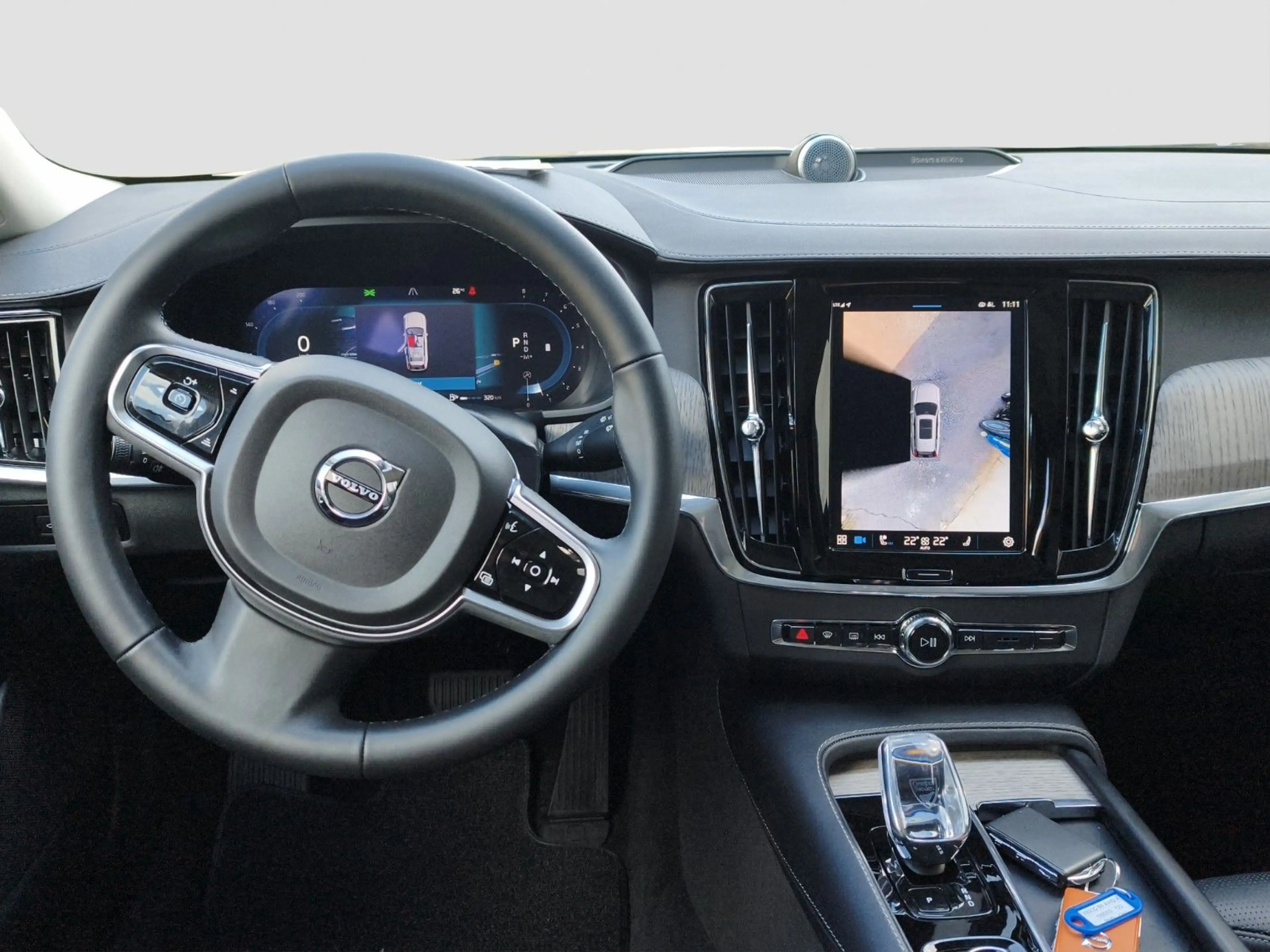 Volvo V90 Cross Country B5 Ultimate AWD — photo 10