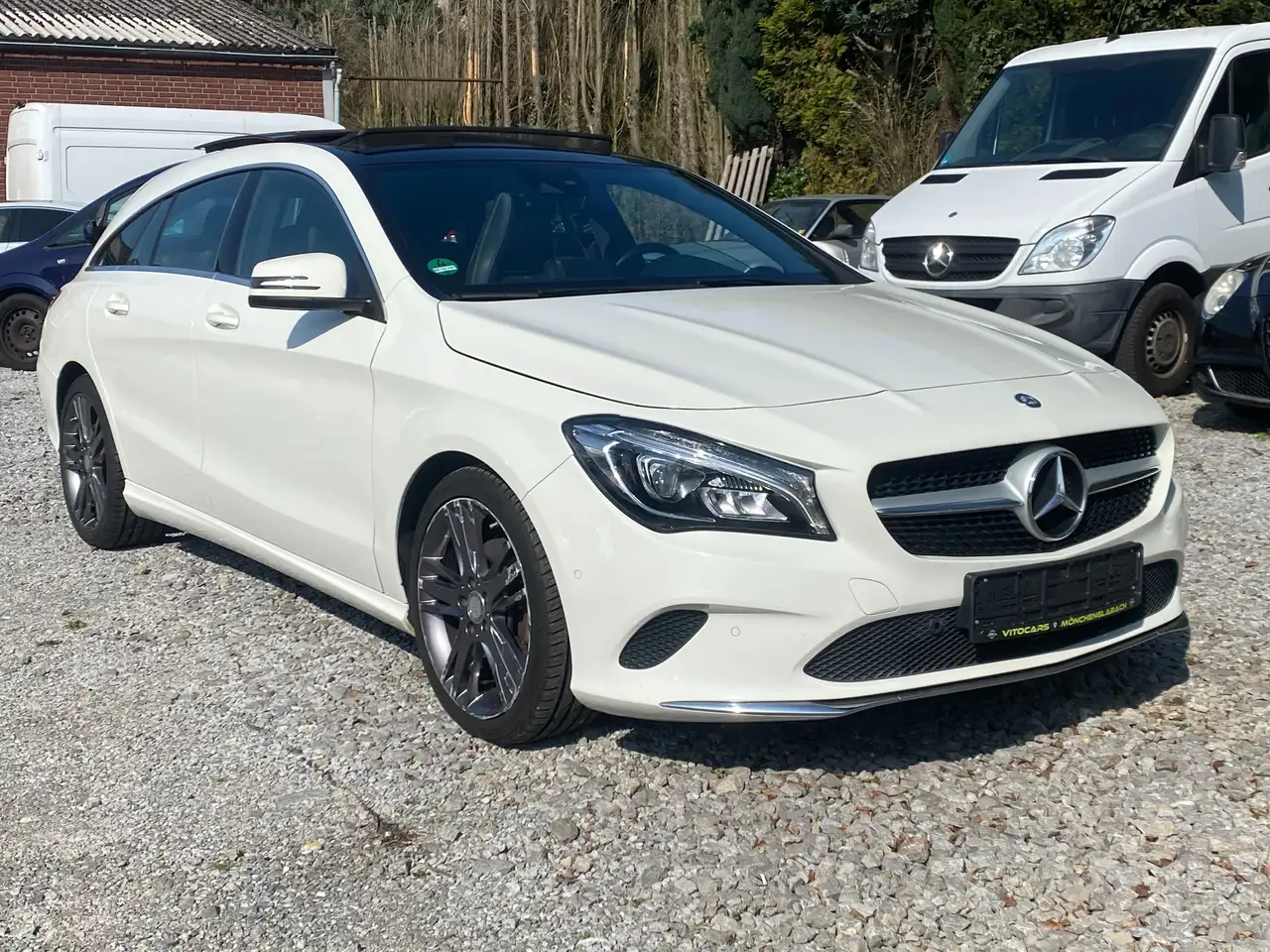 Mercedes-Benz CLA 200