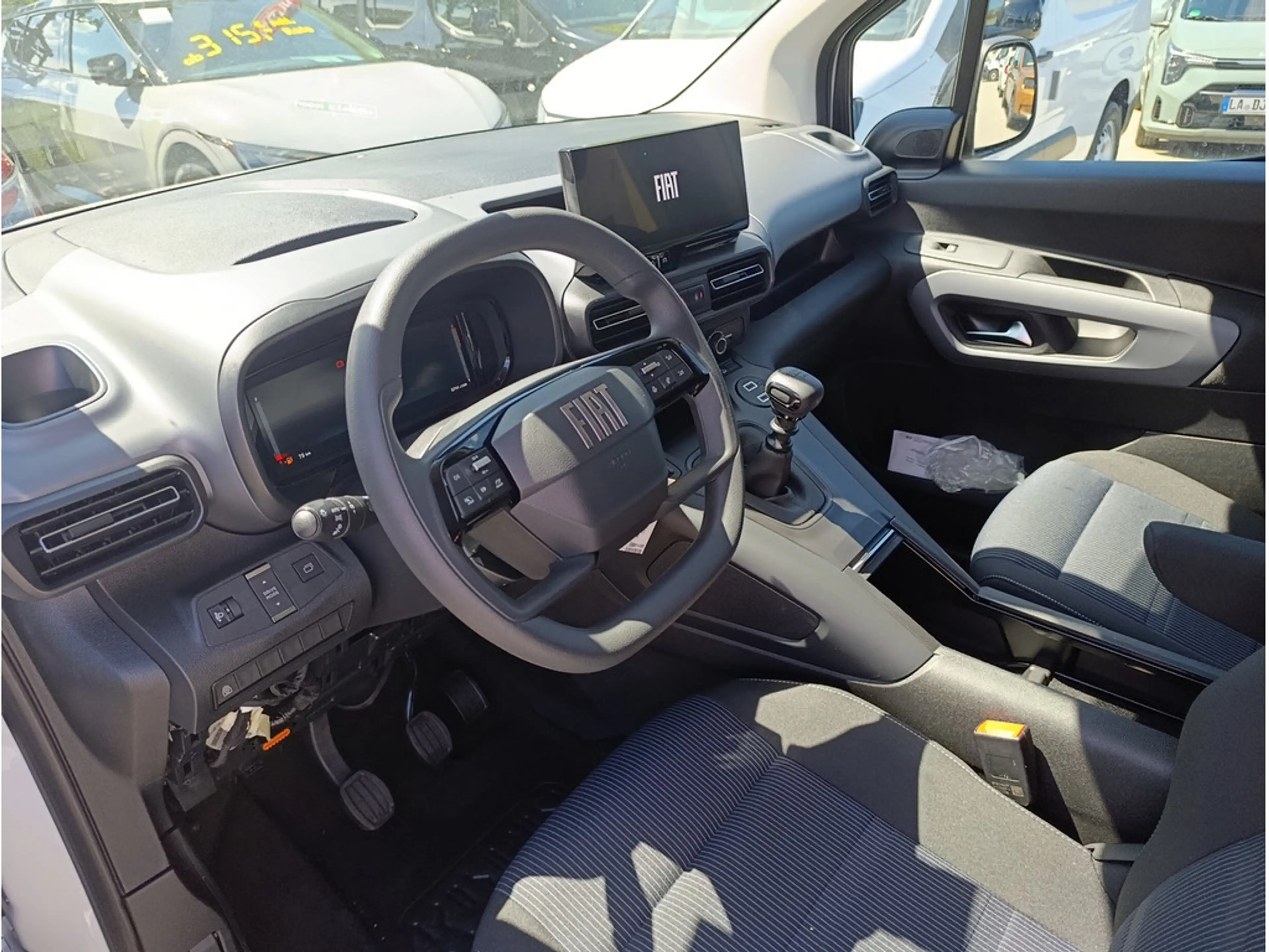 Fiat Qubo L 7-Sitzer Icon 1.5 Diesel 74 kW MT — photo 6